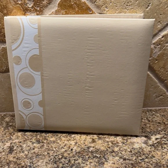 New TLC 6x6 scrapbook Mini Photo Book Album with Page Protectors and Paper - Picture 2 of 4